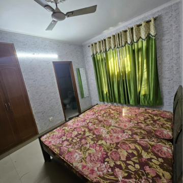 Bedroom in 2 BHK Apartment at Penta Homes, Vip Road – for Rent