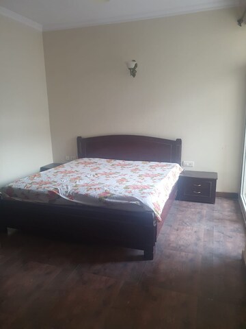 Bedroom in 3 BHK Apartment at Amrapali Silicon City, Sector 76 – for Rent