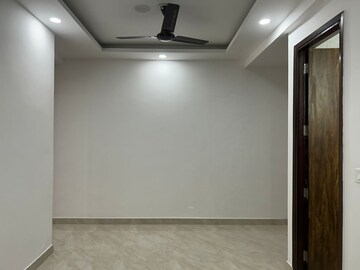 Room in 2 BHK Builder Floor at Saket – for Rent