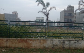 Plot For Sale in Sector 123