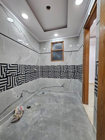 Building Lobby in 4 BHK Builder Floor at Parklands, Sector 85 – for Sale