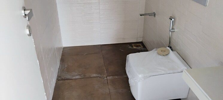 Bathroom, kanakia-silicon-valley 2 Bedroom 669 Sq.Ft. Apartment In Powai Mumbai 8109554