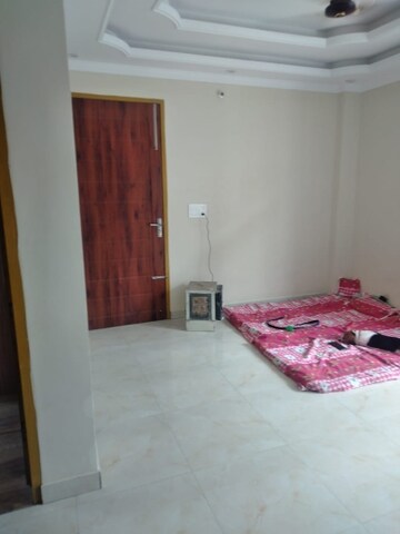 Bedroom in 2 BHK Builder Floor at Sahastradhara Road – for Rent