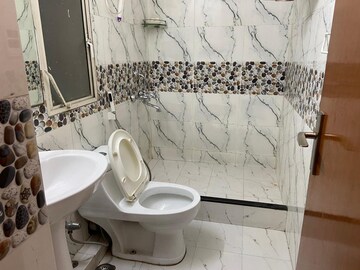 Bathroom in 2 BHK Apartment at Pioneer Park Phase 1, Sector 61 – for Sale