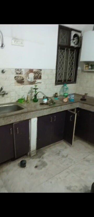 Master Bedroom in 3 BHK Builder Floor at Mehrauli – for Rent
