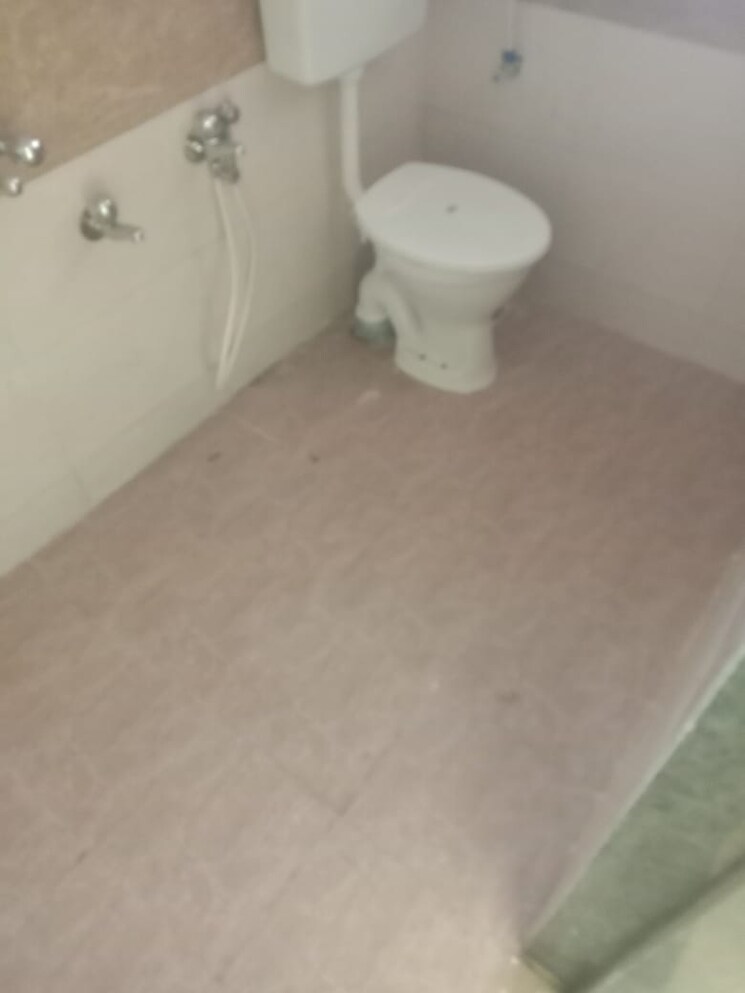 Bathroom, vantage-green-woods 3 Bedroom 1400 Sq.Ft. Apartment In Daighar Gaon Thane 8109740