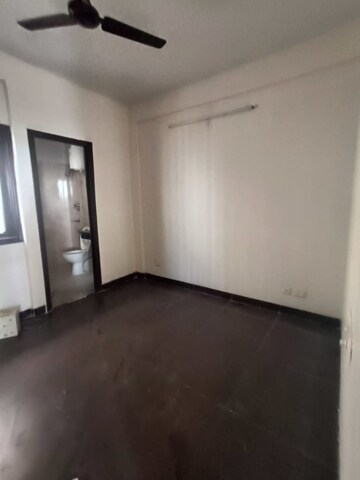 Room in 2 BHK Apartment at Wave Executive Floors, Wave City – for Rent