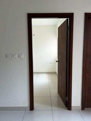 Room in 2 BHK Apartment at Prestige Finsbury Park Hyde, Bagaluru  – for Sale