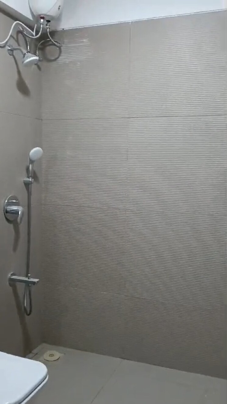 Bathroom, acropolis-apartment 3 Bedroom 1300 Sq.Ft. Apartment In Andheri West Mumbai 8109734