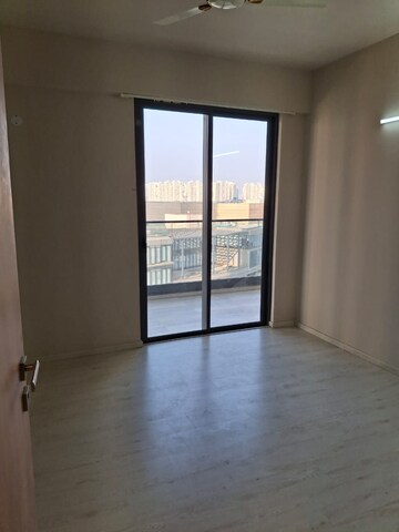 Room in 3 BHK Apartment at Ireo The Corridors, Sector 67a – for Sale