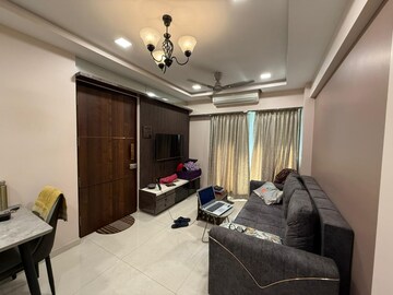 Bedroom in 2 BHK Apartment at Kabra Hyde Park, Manpada – for Rent