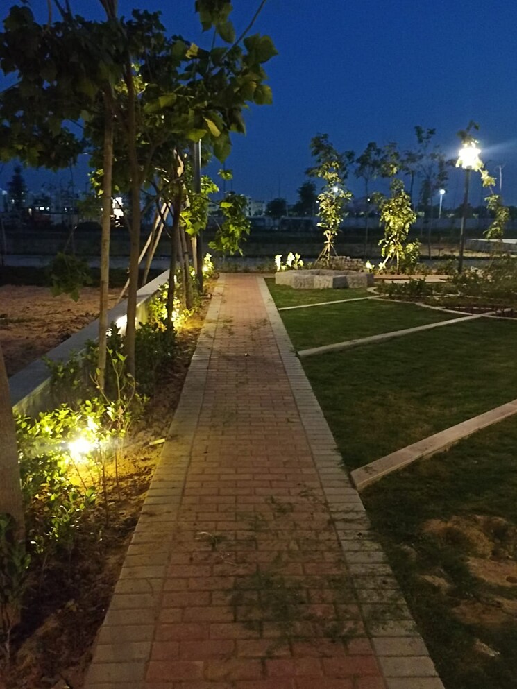 Garden, bptp-eden-estate  249 Sq.Yd. Plot In Sector 81 Faridabad 8109755