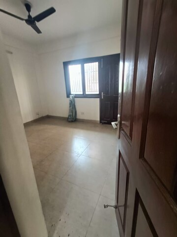 Room in 2 BHK Apartment at Wave Executive Floors, Wave City – for Sale