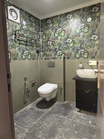 Master Bedroom in 3 BHK Builder Floor at Vasant Kunj – for Sale