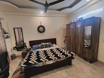 Bedroom in 3 BHK Builder Floor at Sector 22 – for Rent