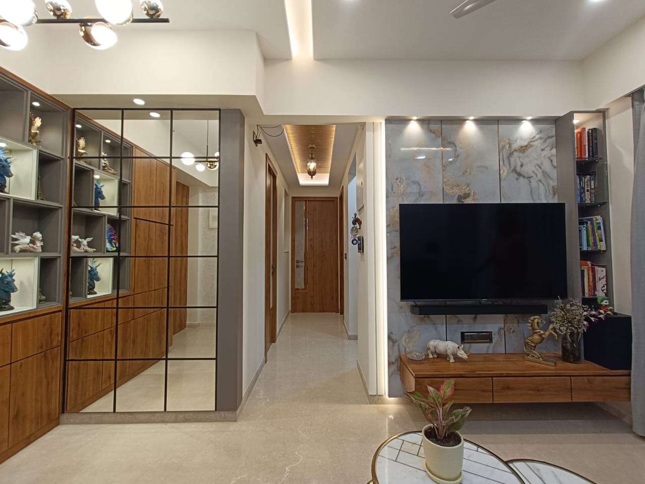 2 BHK Apartment For Sale in Kalpataru Paramount