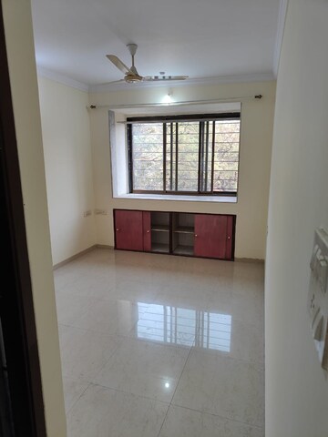 Room in 2 BHK Apartment at Blue Bell Chembur, Chembur – for Rent