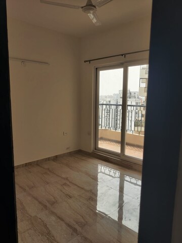Room in 2 BHK Apartment at Signature Global The Millennia, Sector 37d – for Rent