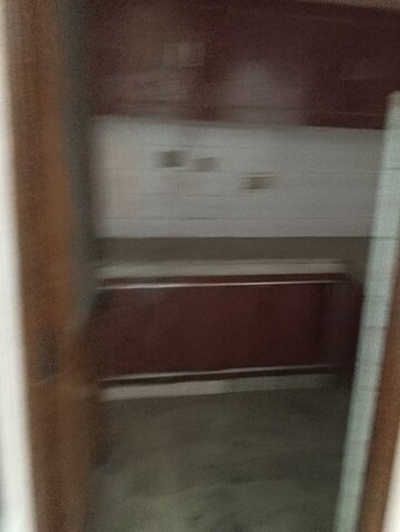 Building Lobby in 2.5 BHK Builder Floor at Krishna Nagar – for Rent