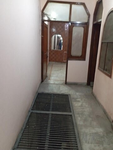 Kitchen in 2.5 BHK Builder Floor at Krishna Nagar – for Rent
