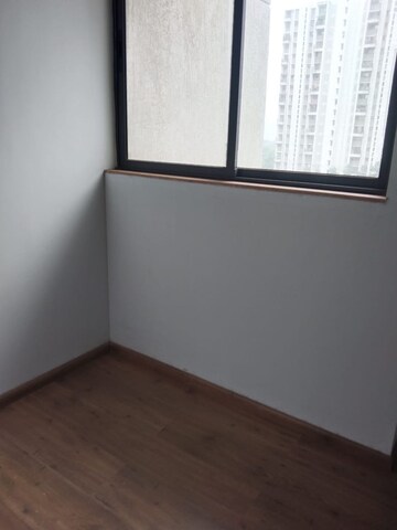 Room in 2 BHK Apartment at Lodha Palava City Lakeshore Greens, Dombivli East – for Rent