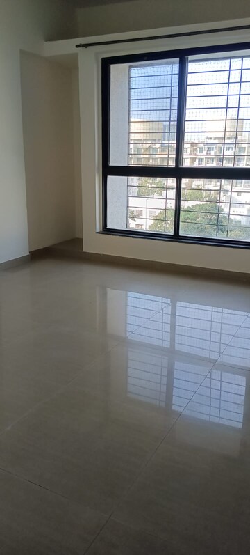 Room in 3 BHK Apartment at Gayatri Bravuria Apartment, Balewadi – for Rent