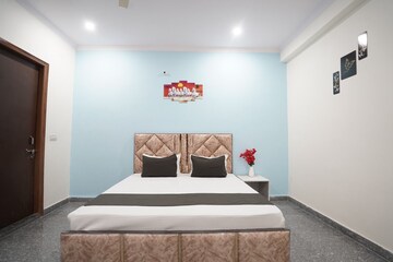Room in  Pg at Sector 76 – for Rent