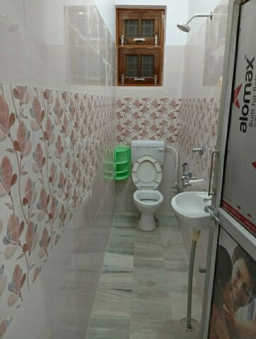 Bathroom in 2 BHK Independent House at Aliganj – for Rent