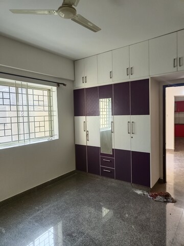 Room in 2 BHK Apartment at Kumaraswamy Layout – for Rent