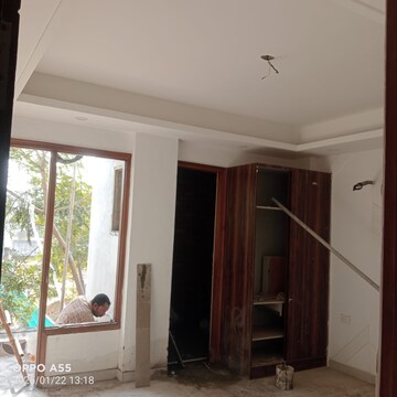 Room in 3 BHK Builder Floor at Godrej Retreat, Sector 83 – for Sale