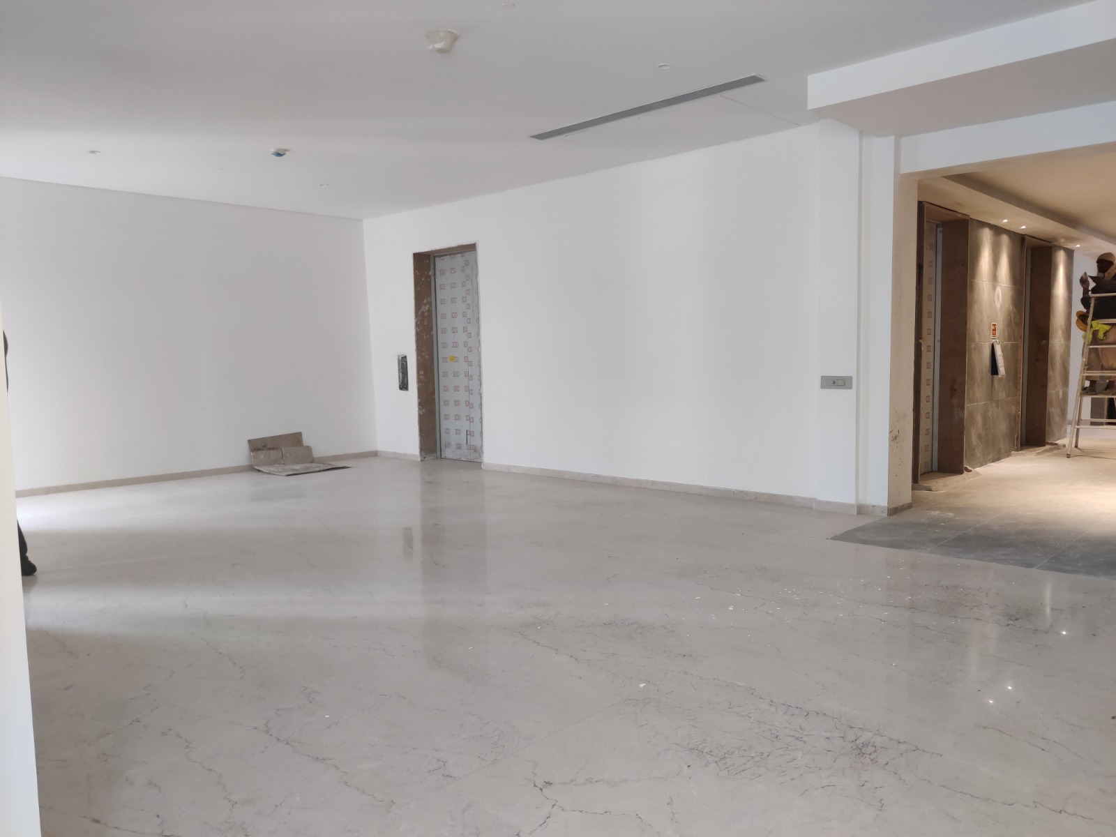 3 BHK Apartment For Sale in Rustomjee Crown