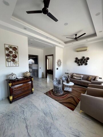 Living Room in 2 BHK Builder Floor at Sector 9 – for Rent