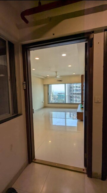 Room in 2 BHK Apartment at Arkade Earth, Kanjurmarg East – for Rent