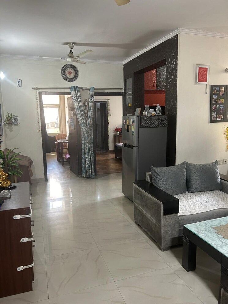 Living Room, gardenia-glamour 3 Bedroom 1550 Sq.Ft. Apartment In Vasundhara Sector 3 Ghaziabad 8110032