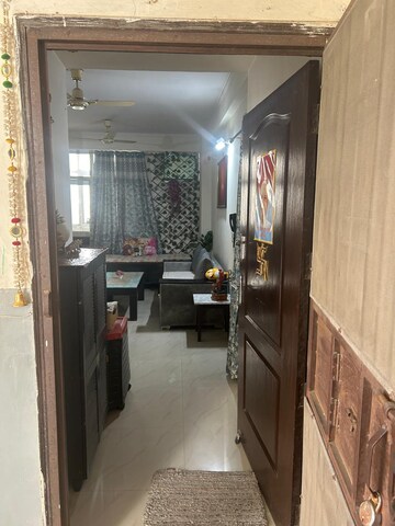 Kitchen in 3 BHK Apartment at Gardenia Glamour, Vasundhara Sector 3 – for Sale