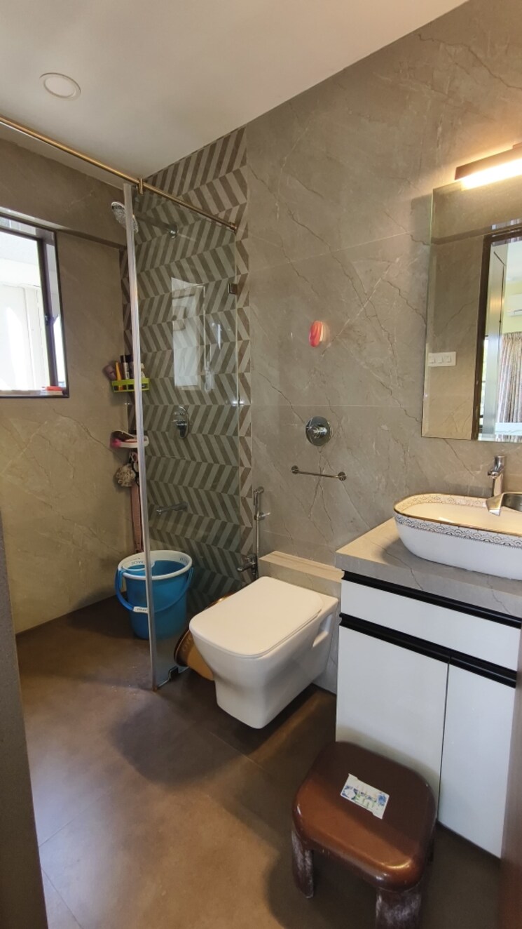 Bathroom, richa-bougainvillea 3 Bedroom 930 Sq.Ft. Apartment In Kalina Mumbai 8110083