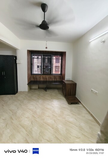 Room in 1 BHK Apartment at Seawoods – for Sale