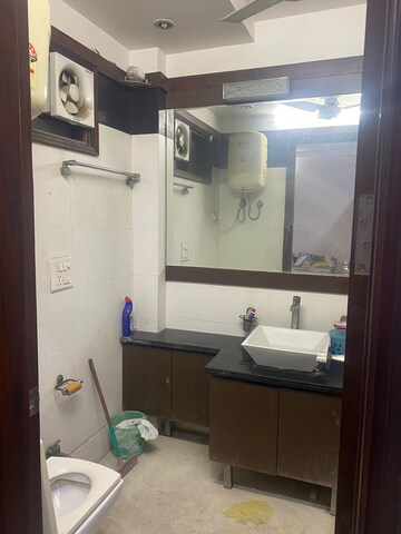 Attached Bathroom in 3 BHK Builder Floor at Nirman Vihar – for Rent