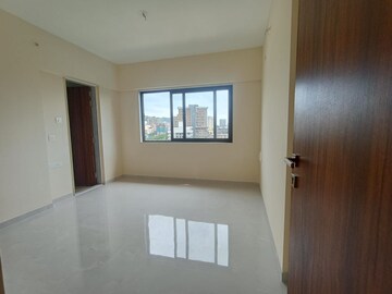 Room in 3 BHK Apartment at BDL Hresa, Chembur – for Sale