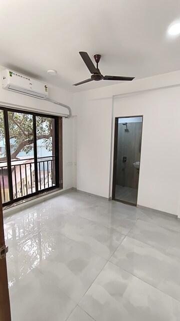 Room in 1 BHK Apartment at Astavinayak Jaykant Solitaire, Santacruz East – for Rent