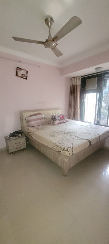 Bedroom in 2 BHK Apartment at Cubic Mall, Chembur – for Rent