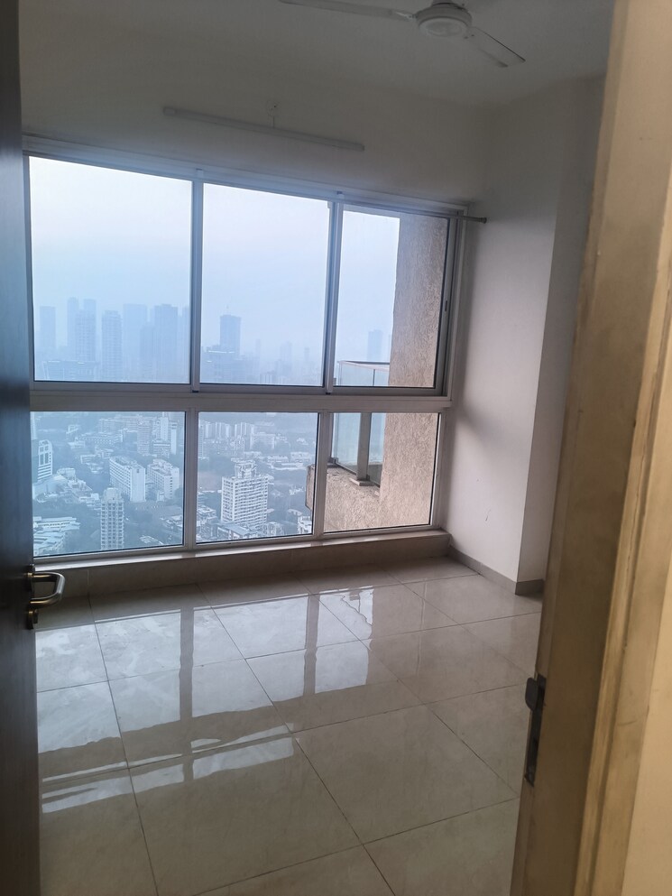 Room, lnt-crescent-bay-t4 2.5 Bedroom 1000 Sq.Ft. Apartment In Parel Mumbai 8110167