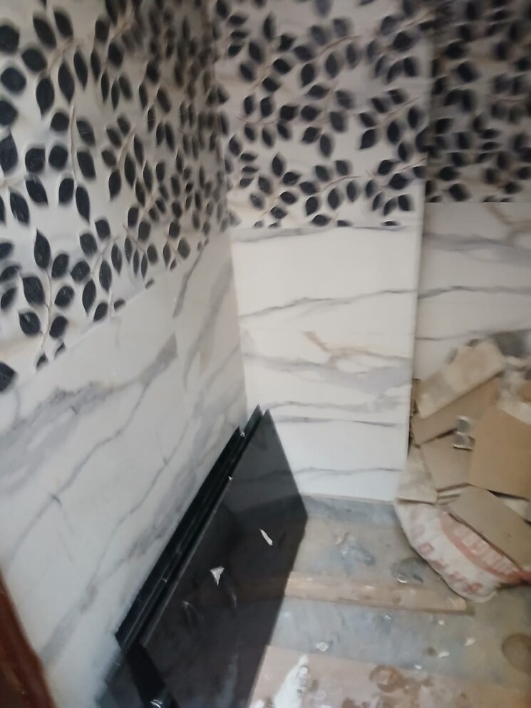 Bathroom, raj nagar extension 5 Bedroom 100 Sq.Yd. Independent House In Raj Nagar Extension Ghaziabad 8110178