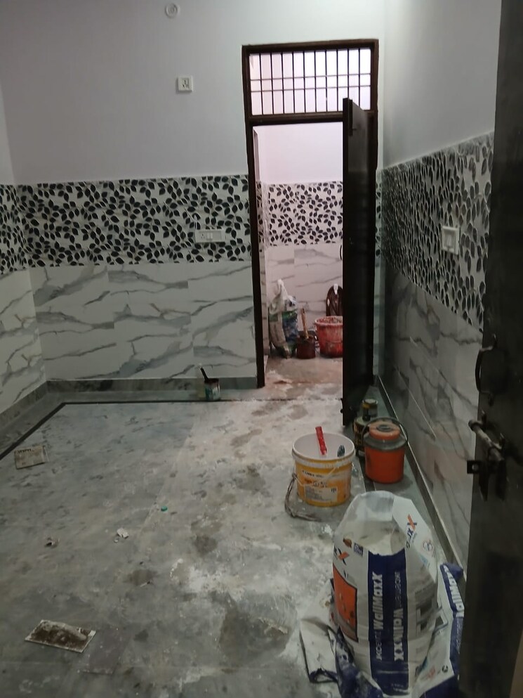 Balcony, raj nagar extension 5 Bedroom 100 Sq.Yd. Independent House In Raj Nagar Extension Ghaziabad 8110178