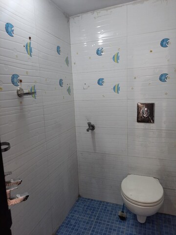 Bathroom in 3 BHK Independent House at Uday Arden 45, Sector 45 – for Rent
