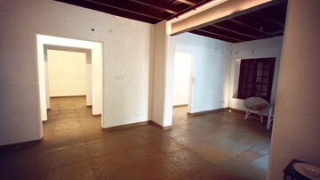 Room in  Office Space at Ernakulam South – for Rent