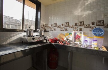 Kitchen in  Pg at Malad West – for Rent