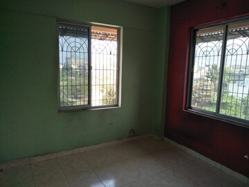 Room in 1 BHK Apartment at Airoli – for Rent