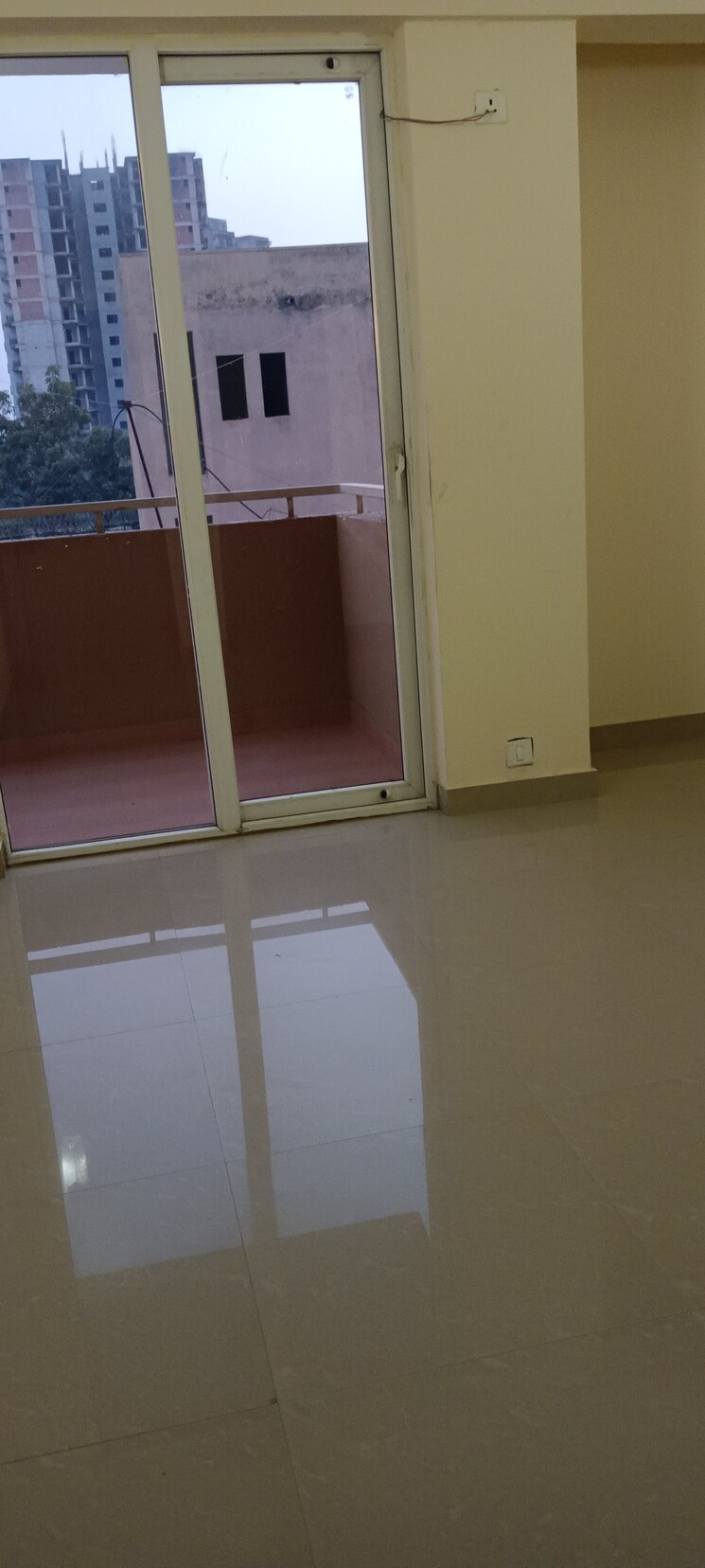 Room, sector 13 dwarka 4 Bedroom 1920 Sq.Ft. Apartment In Sector 13 Dwarka Delhi 8110258