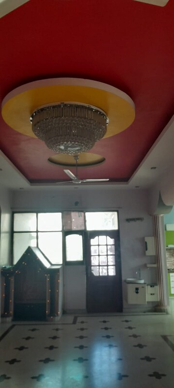  5 BHK Independent House at Sainik Farm – for Sale